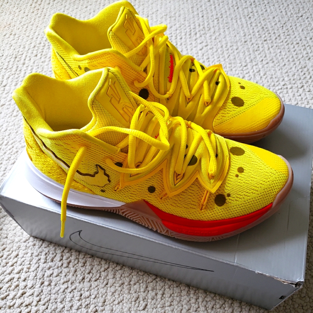 Kyrie 5 Spongebob, size 7.5